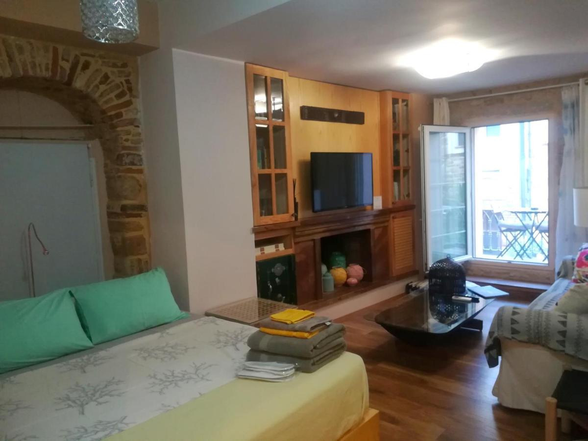 Mastixi Apartment Chios Town Luaran gambar